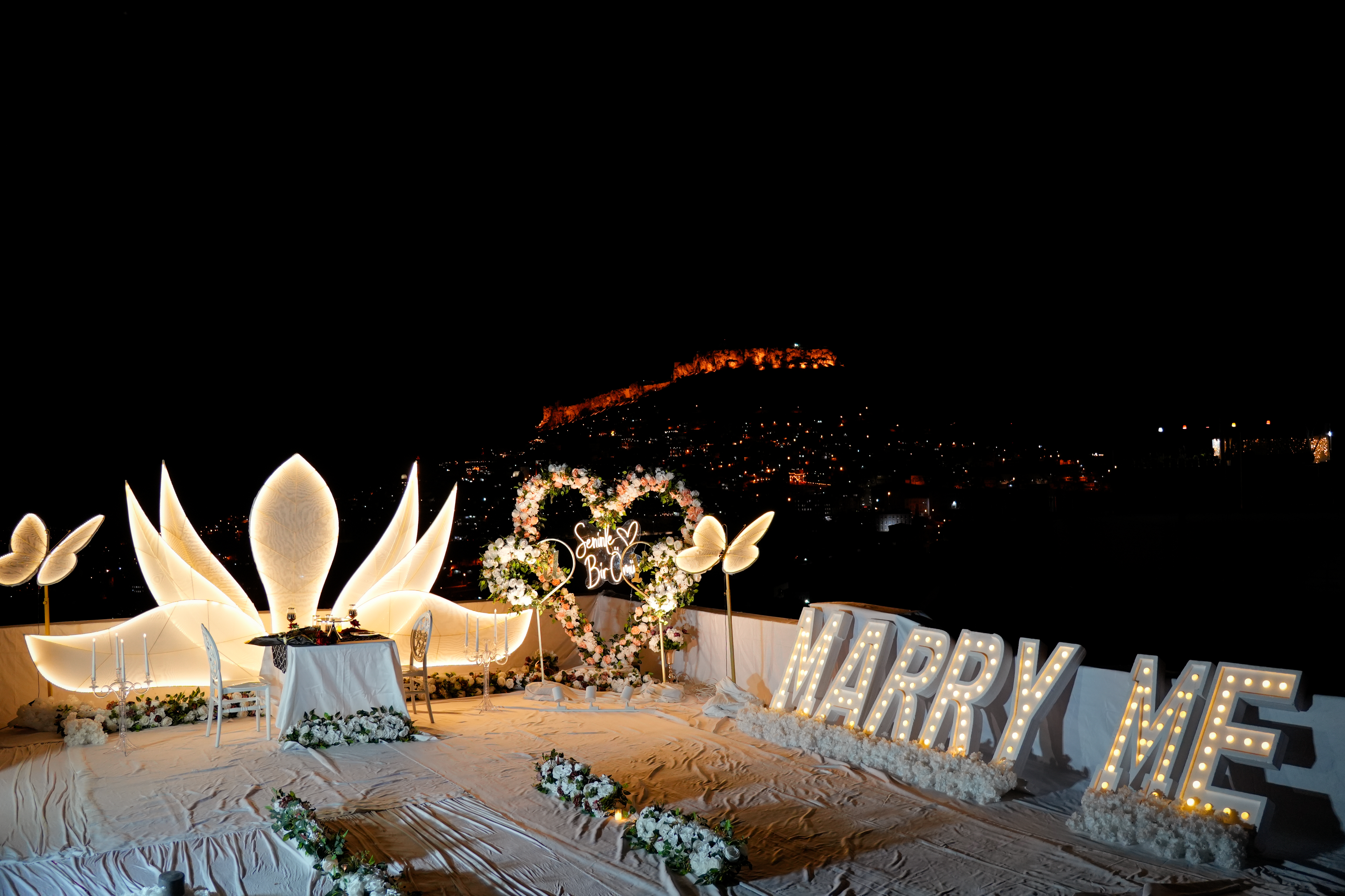 Mardin’de Unutulmaz Evlilik Teklifi Organizasyonları Başladı